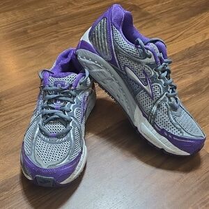 Brooks Addiction 11 Running Shoes- Purple/Silver